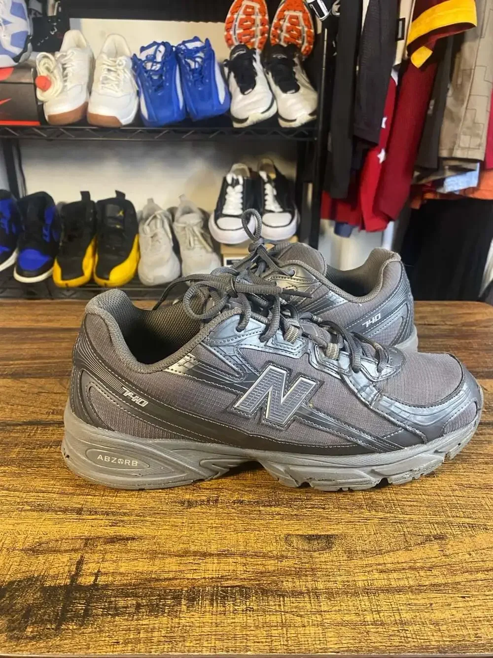 New Balance 740 Unisex Sneakers in Grey/Silver Metallic